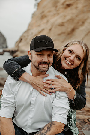Angie-Dennis-Cape-Kiwanda-Engagment-Oregon-Photos (84 of 93)