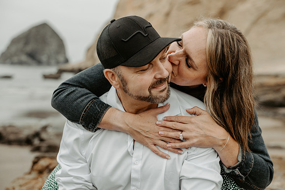 Angie-Dennis-Cape-Kiwanda-Engagment-Oregon-Photos (85 of 93)