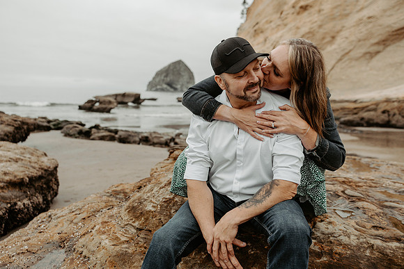 Angie-Dennis-Cape-Kiwanda-Engagment-Oregon-Photos (86 of 93)