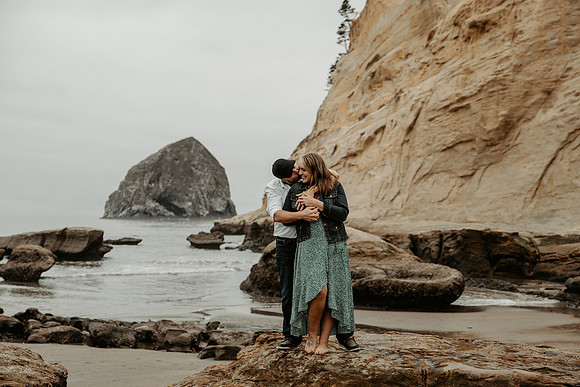 Angie-Dennis-Cape-Kiwanda-Engagment-Oregon-Photos (92 of 93)