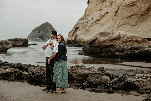 Angie-Dennis-Cape-Kiwanda-Engagment-Oregon-Photos (97 of 93)