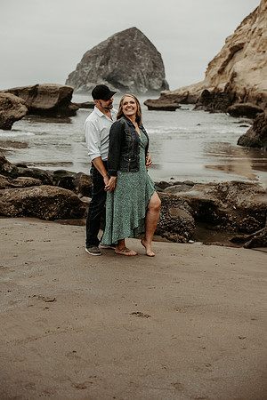 Angie-Dennis-Cape-Kiwanda-Engagment-Oregon-Photos (105 of 93)