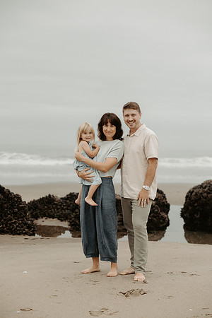 Heather-Family-Photos-Lincoln-City-Oregon-2026 (4 of 114)
