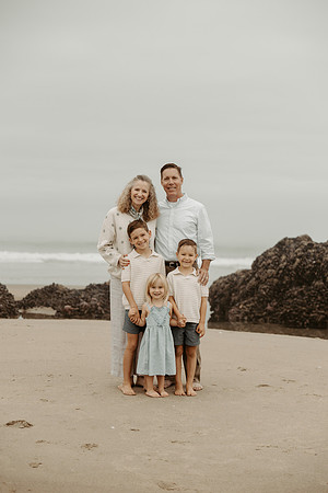 Heather-Family-Photos-Lincoln-City-Oregon-2026 (2 of 114)