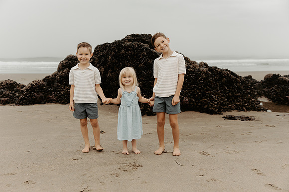 Heather-Family-Photos-Lincoln-City-Oregon-2026 (14 of 114)
