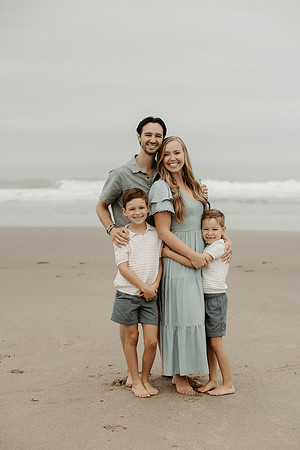 Heather-Family-Photos-Lincoln-City-Oregon-2026 (21 of 114)