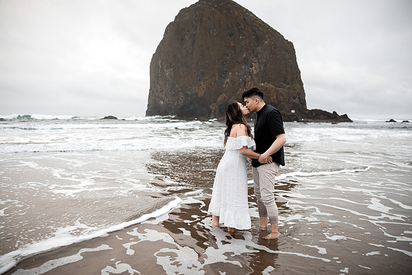Leon-Katie-Cannon-Beach-Oregon-Engagement-photos (40 of 54)