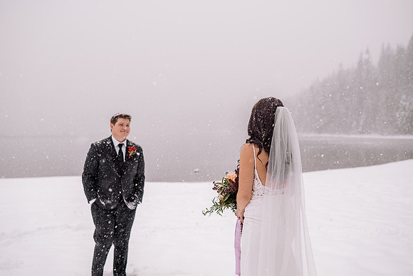 Tyler-Brittani-Lake-Priest-Idaho-Winter-Snow-Wedding-2021-03271
