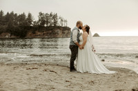 Anna-Cody-Coos-Bay-Sunset-Beach-Oregon-wedding-photos (1 of 12)