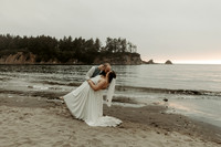 Anna-Cody-Coos-Bay-Sunset-Beach-Oregon-wedding-photos (12 of 12)