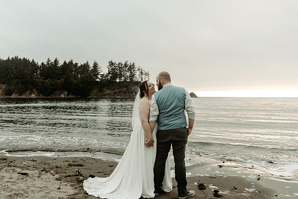 Cody-Anna-Initmate-Wedding-Coos-Bay-oregon-Sunset-Beach-Photos (36 of 67)