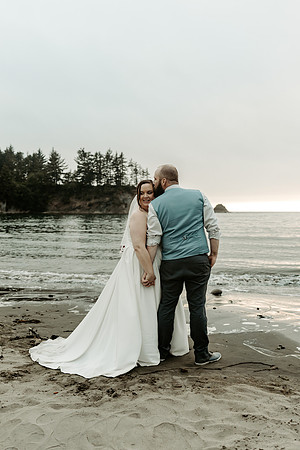 Cody-Anna-Initmate-Wedding-Coos-Bay-oregon-Sunset-Beach-Photos (35 of 67)