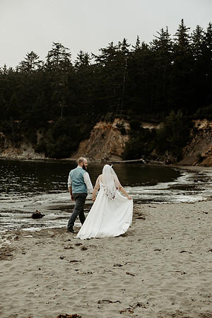 Cody-Anna-Initmate-Wedding-Coos-Bay-oregon-Sunset-Beach-Photos (45 of 67)