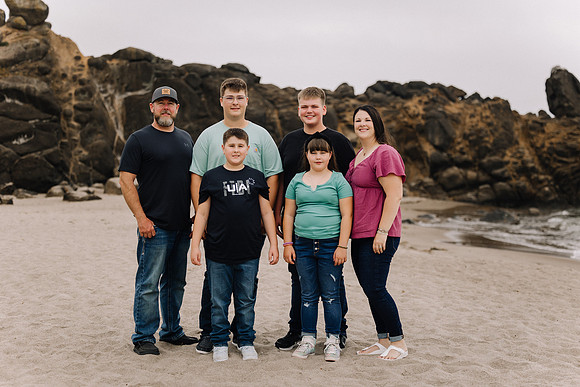 Holly-Fogarty-Family-Photos-2023-2