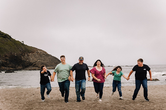 Holly-Fogarty-Family-Photos-2023-43