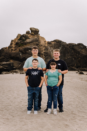 Holly-Fogarty-Family-Photos-2023-3