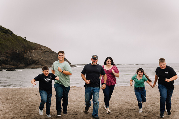 Holly-Fogarty-Family-Photos-2023-44