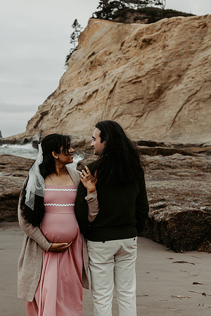 Jacob-Maternity-Photos-Cape-Kiwanda-Oregon-Photos (10 of 81)