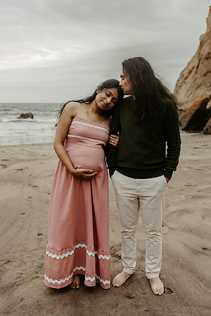Jacob-Maternity-Photos-Cape-Kiwanda-Oregon-Photos (35 of 81)
