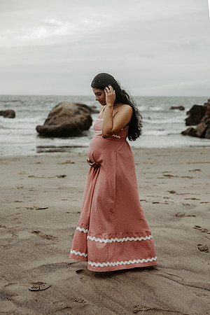Jacob-Maternity-Photos-Cape-Kiwanda-Oregon-Photos (36 of 81)