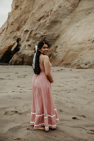 Jacob-Maternity-Photos-Cape-Kiwanda-Oregon-Photos (40 of 81)