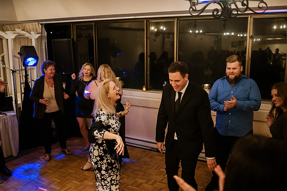Alex-Danielle-Inn-Spanish-Head-Lincoln-City-oregon-wedding-0578