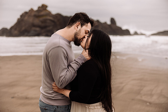 Galen-Aushie-Fogarty-Creek-Depoe-Bay-Oregon-Couples-Photo-Session-Oregon-1644