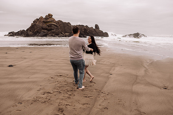 Galen-Aushie-Fogarty-Creek-Depoe-Bay-Oregon-Couples-Photo-Session-Oregon-1664