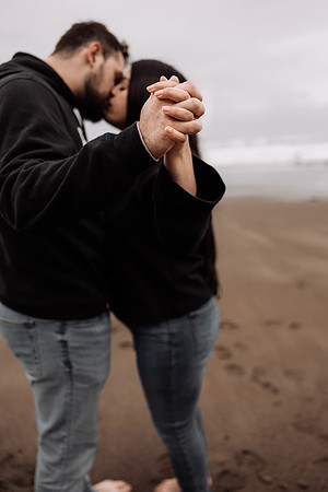 Galen-Aushie-Fogarty-Creek-Depoe-Bay-Oregon-Couples-Photo-Session-Oregon-1988