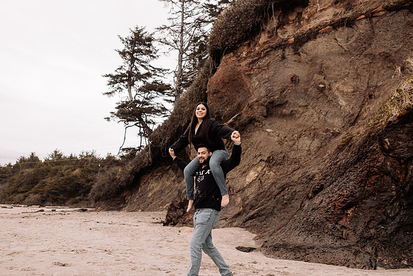 Galen-Aushie-Fogarty-Creek-Depoe-Bay-Oregon-Couples-Photo-Session-Oregon-2106