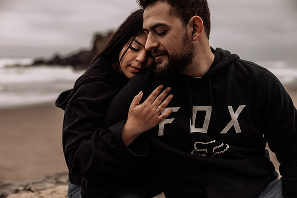 Galen-Aushie-Fogarty-Creek-Depoe-Bay-Oregon-Couples-Photo-Session-Oregon-2013