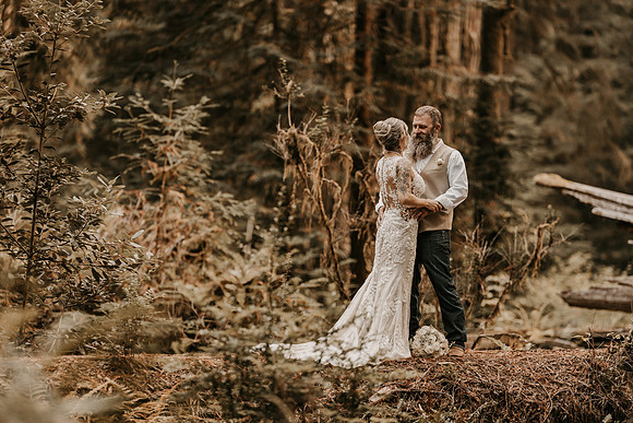 Lee-Tamara-Capella-By-the-Sea-Brookings-Redwoods-Elopement-Photos-Oregon (260 of 267)