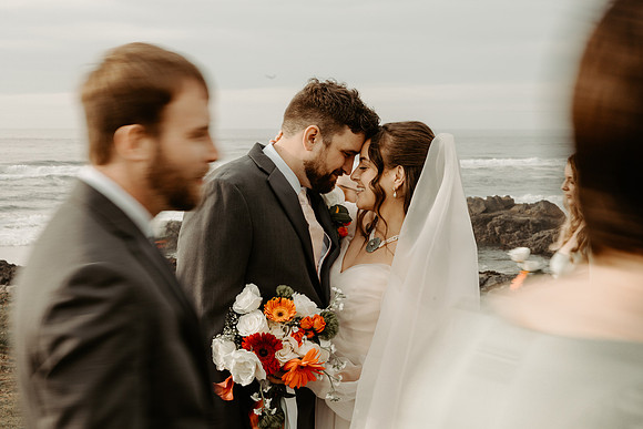Evan-Julie-Adobe-Resort-Yachats-oregon-Wedding-Photos (3 of 29)