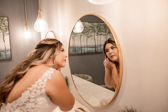 Kara-Sam-Simple-Affairs-Vegas-Wedding-Photos-27