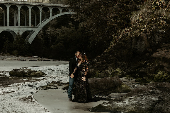 Jeremy-Stephanie-Heceta-Lighthouse-florence-oregon-Elopement (26 of 37)