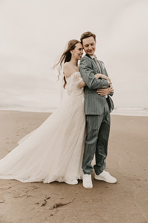 Henry-Skylynn-rockaway-beach-oregon-intimate-wedding-photos (231 of 283)