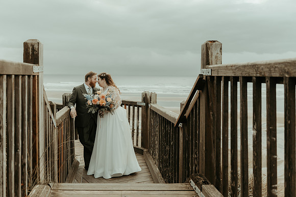Jesse-Amalie-Hallmark-Inn-Newport-Oregon-Wedding-photos (233 of 375)