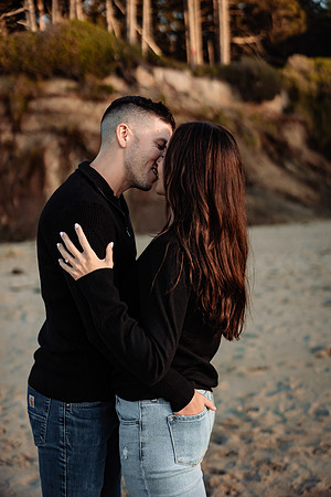 Alec-Mihkaela-Fogarty-Creek-Engagement-8