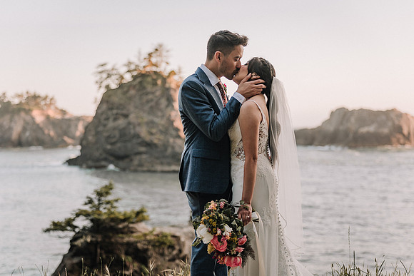 Jared-Ashley-Crooks-Point-Secret-Beach-Oregon-Wedding-24