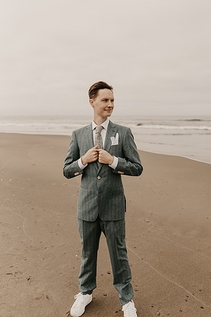 Henry-Skylynn-rockaway-beach-oregon-intimate-wedding-photos (234 of 283)