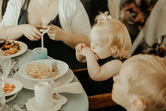 Jesse-Amalie-Hallmark-Inn-Newport-Oregon-Wedding-photos (191 of 375)