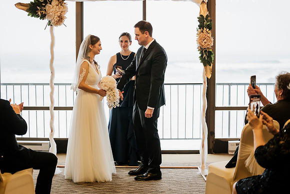 Alex-Danielle-Inn-Spanish-Head-Lincoln-City-oregon-wedding-0127-2
