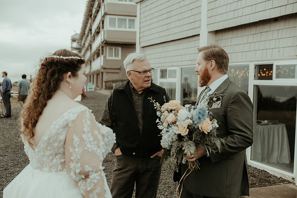 Jesse-Amalie-Hallmark-Inn-Newport-Oregon-Wedding-photos (242 of 375)