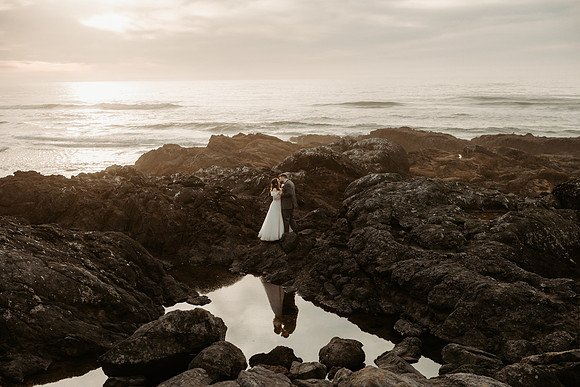 Evan-Julie-Adobe-Resort-Yachats-oregon-Wedding-Photos (28 of 29)
