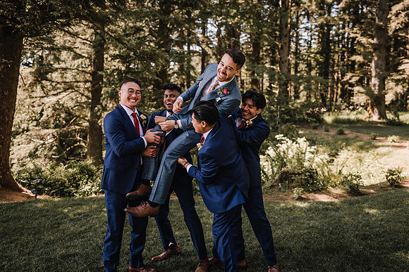 Jared-Ashley-Crooks-Point-Secret-Beach-Oregon-Wedding-46
