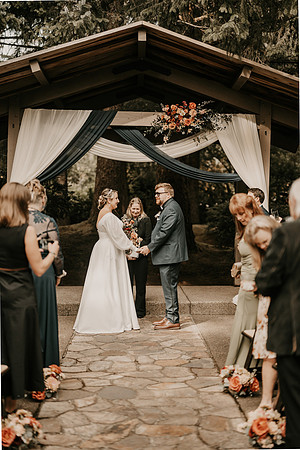 Taylor-Kyle-Salishan-Golf-Course-Lincoln-City-Oregon-Wedding-Photos (11 of 26)