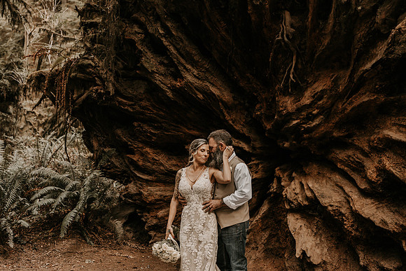 Lee-Tamara-Capella-By-the-Sea-Brookings-Redwoods-Elopement-Photos-Oregon (134 of 267)