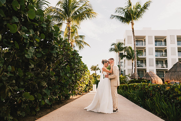Andrew-Whitney-Cancun-Wedding-photos (244 of 536)