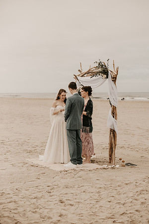 Henry-Skylynn-rockaway-beach-oregon-intimate-wedding-photos (99 of 283)