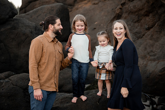 Tiffany-Fogarty-Creek-Family-Photos-2024-21